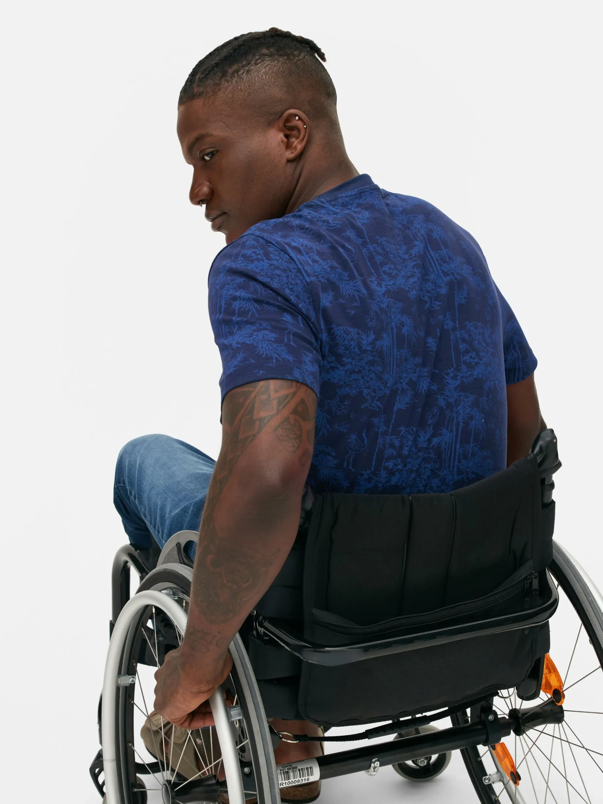 Hombre Primark Tops Y Camisetas|Camiseta Con Cuello Redondo Y árboles Japoneses