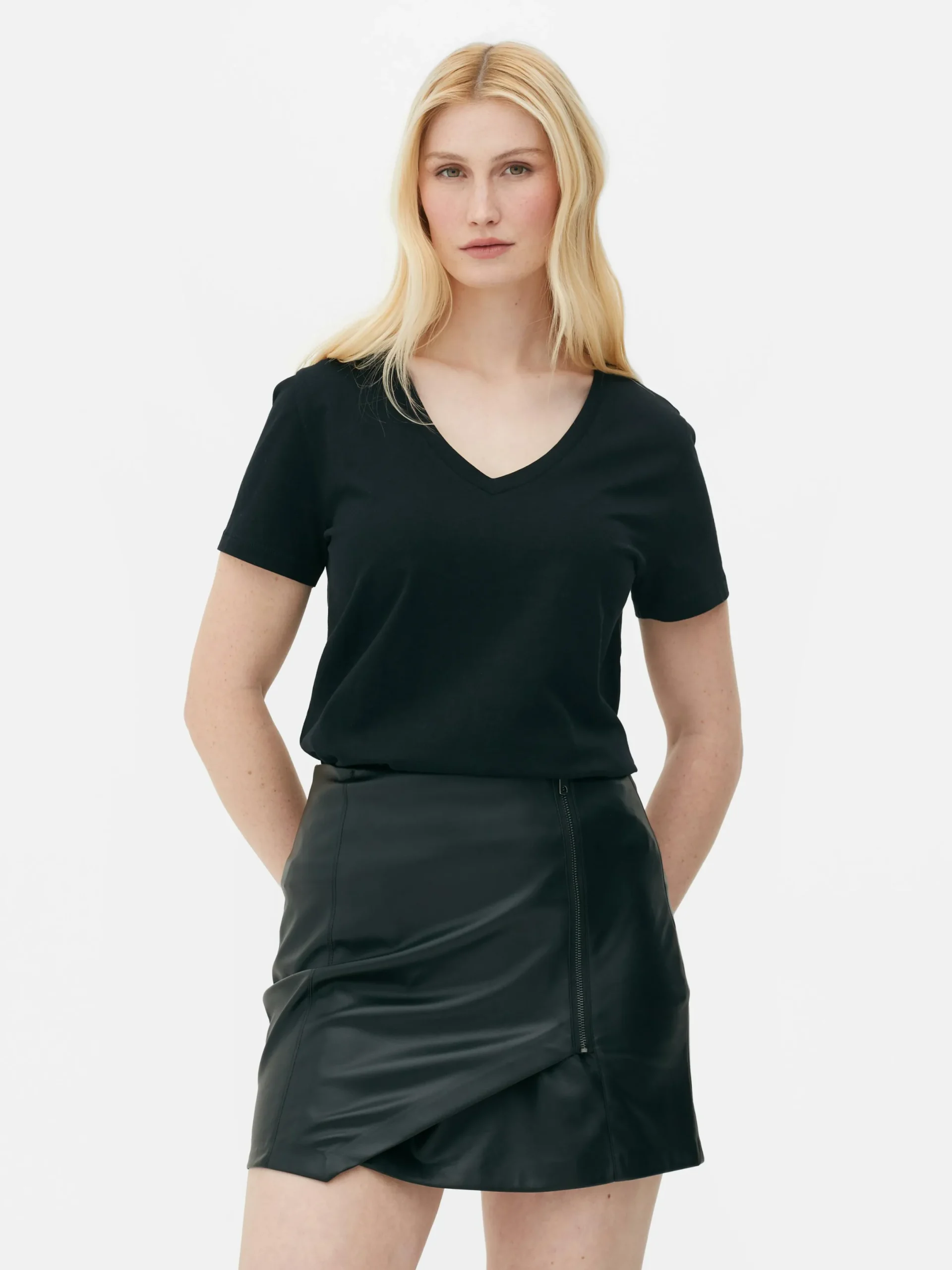 Mujer Primark Tops Y Camisetas|Camiseta De Corte Recto Con Cuello De Pico