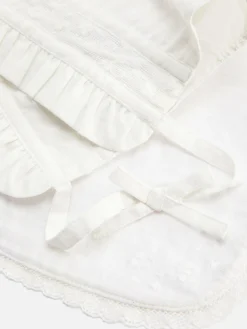 Primark Habitación Bebé|Lactancia|Conjunto De Gorro Y Babero Formales