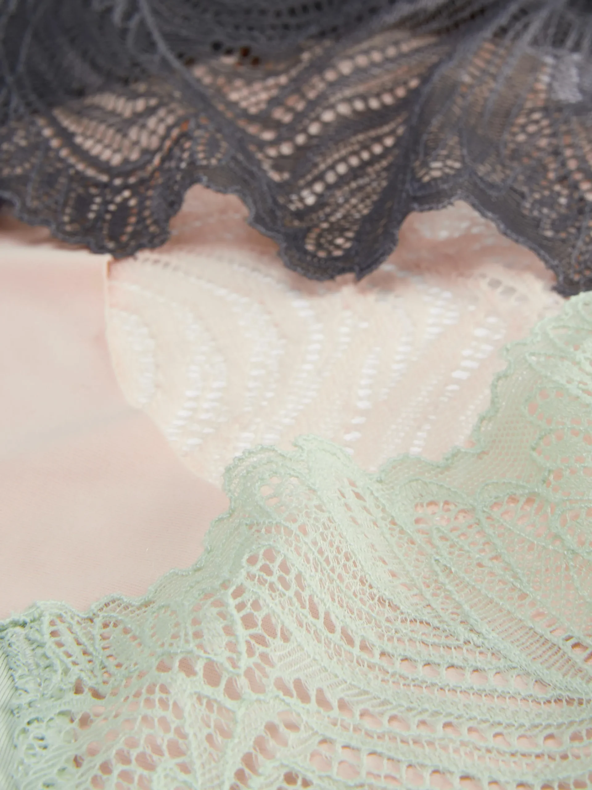 Mujer Primark Bragas|Pack De 3 Braguitas Brasileñas Con Encaje En La Parte Trasera