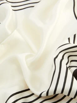 Mujer Primark Gorros, Sombreros, Guantes Y Bufandas|Pañuelo Con Estampado De Corazones