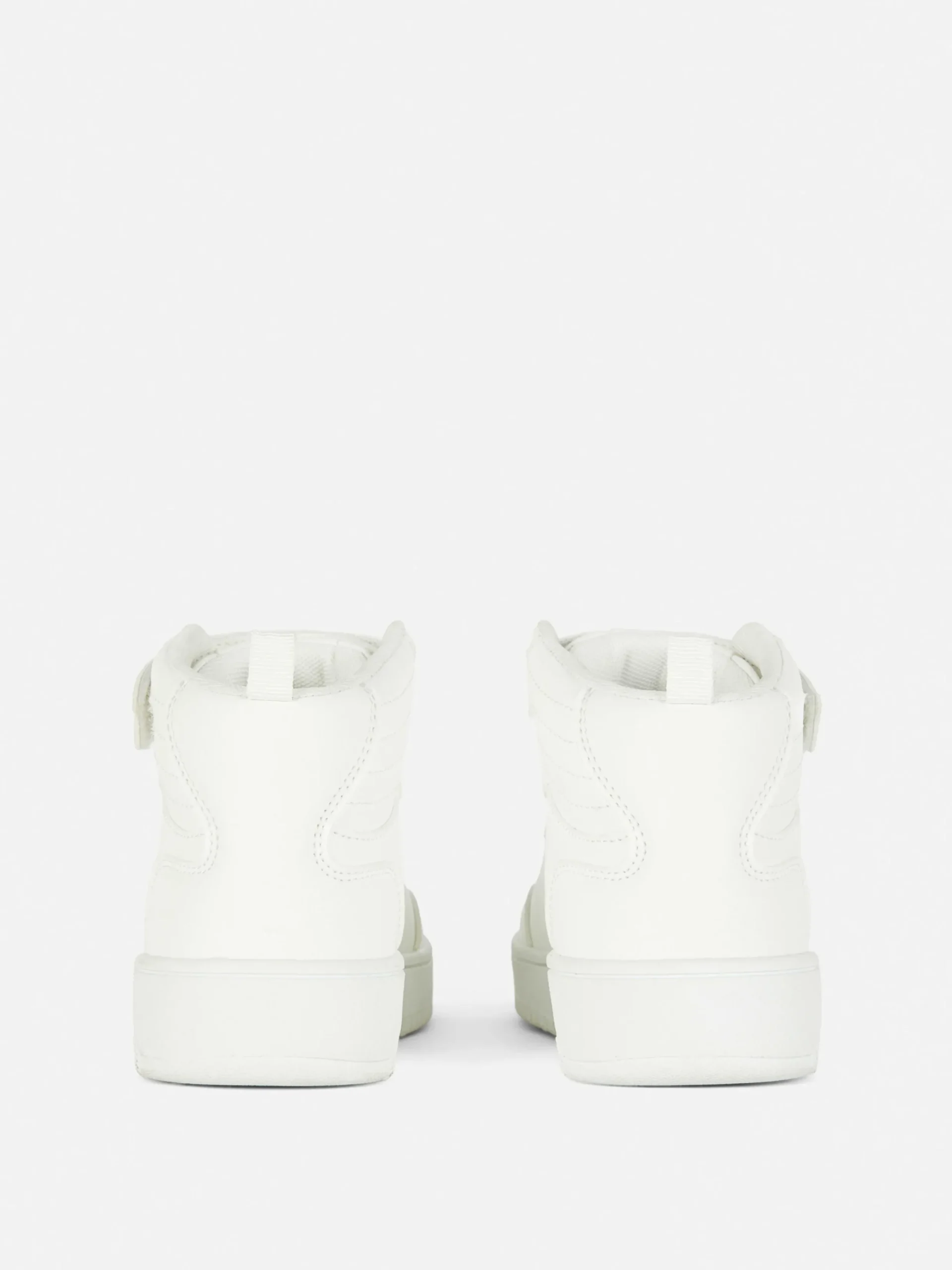 Niños Primark Calzado Deportivo|Zapatillas De Caña Alta Y Adorno De Arcoíris